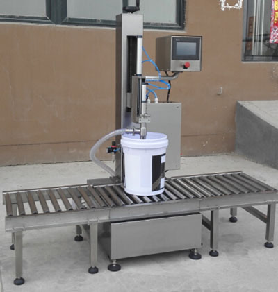 XH-CZ電子稱重式灌裝機