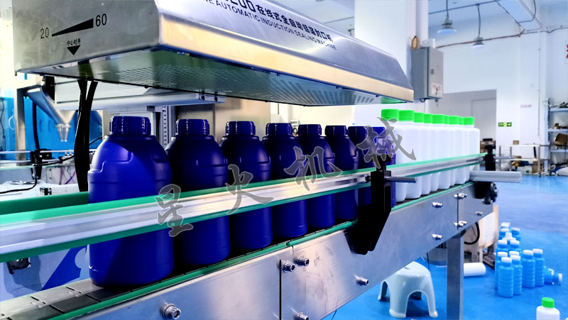 在線式全自動(dòng)鋁箔封口機(jī)