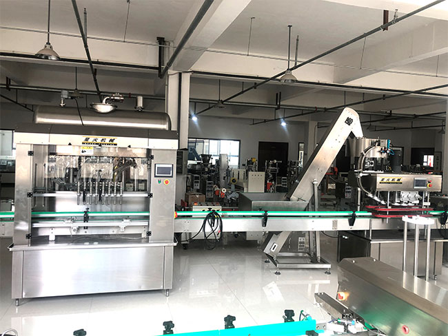 秋梨膏灌裝機(jī)生產(chǎn)線設(shè)備展示